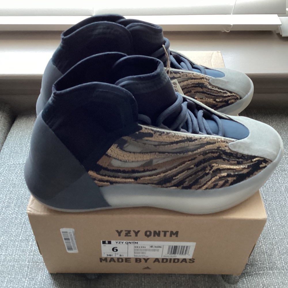adidas Yeezy Quantum Amber Tint Sneaker - Picture 14 of 16